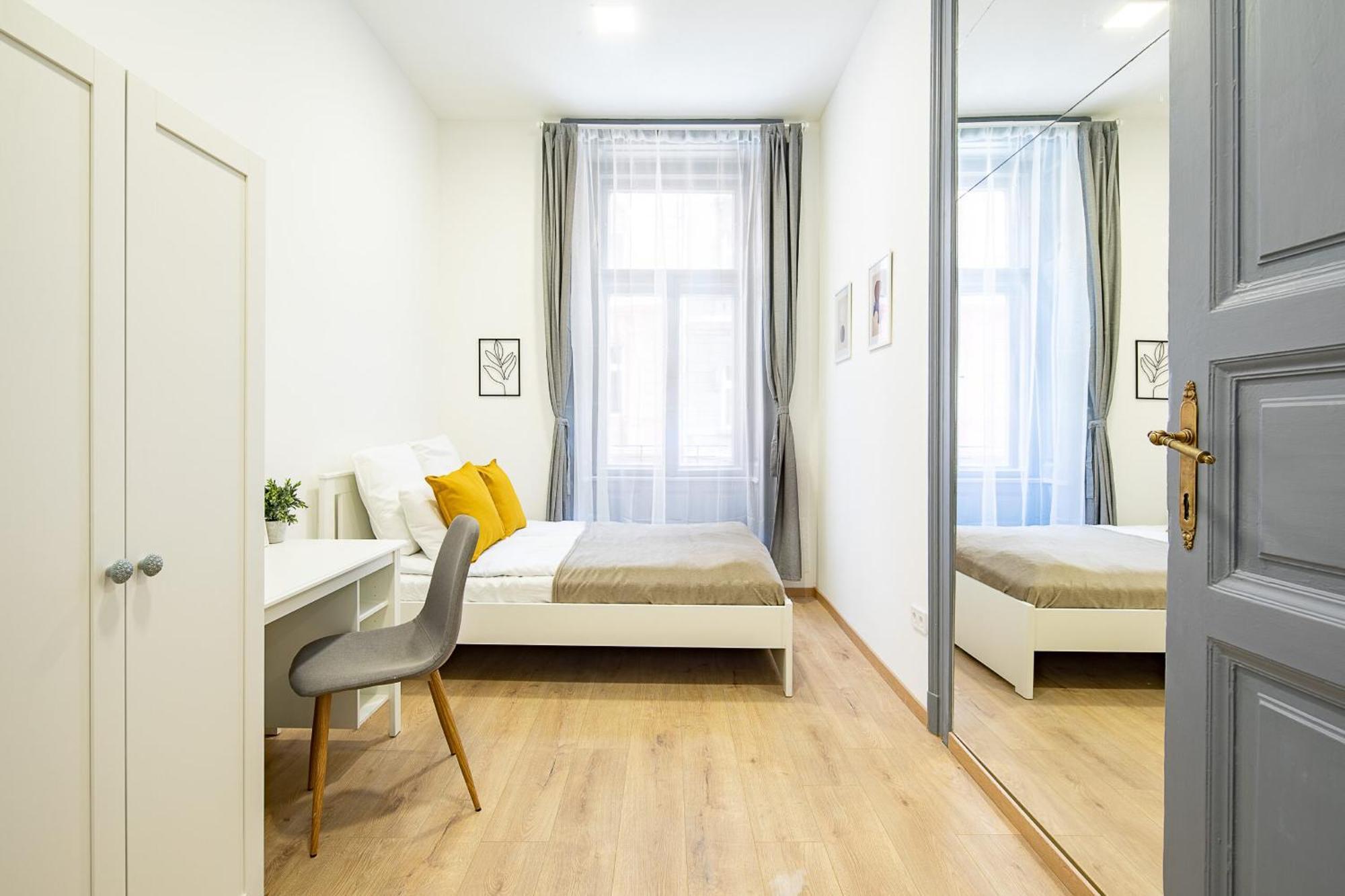 Apartment Cityscape Budget Kings Quarters Budapest